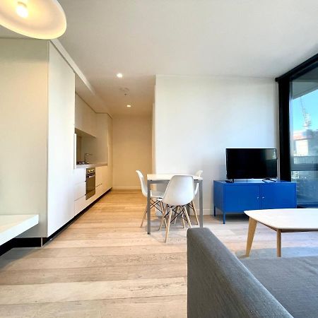 Readyset Apartments At Empire Melbourne City Exterior foto